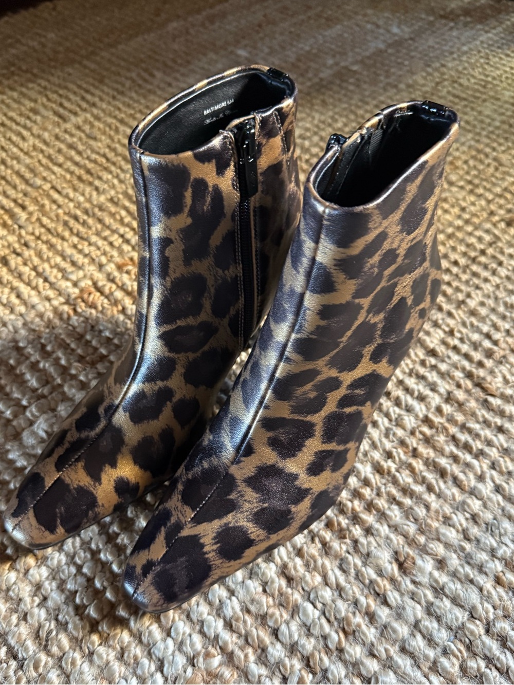 ⚜️ DONALD PILNER BALTIMORE LEOPARD PRINT ANKLE BOOTIES SIZE 6M NWOB